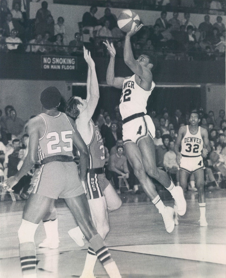 ABA Signature Series Basketball – Larry Jones