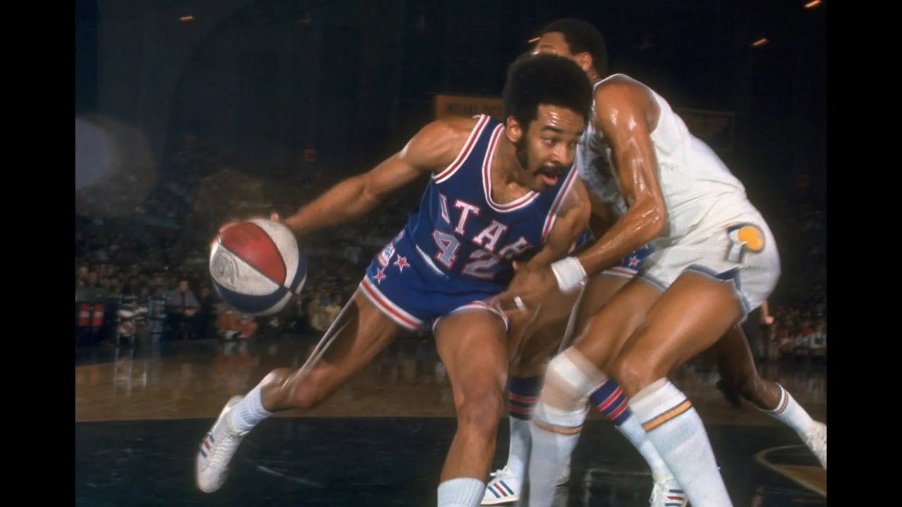 Willie Wise Autographed ABA Basketball